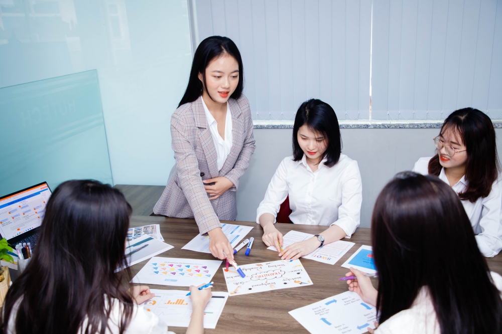 những ai nên học đại học từ xa ngành quản trị kinh doanh